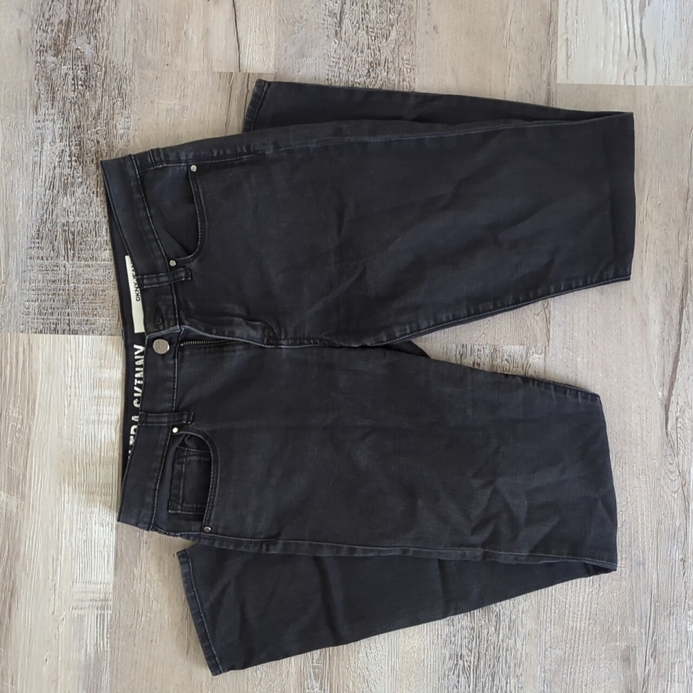 DKNY Ultra Skinny, Ave B jeans, black, size 4